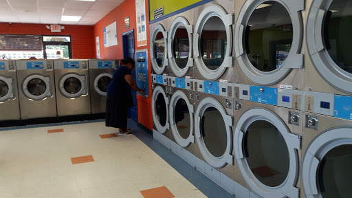 Laundromat «St. Clair Shores Electrolux Express Coin Laundromat», reviews and photos, 27520 Harper Ave, St Clair Shores, MI 48081, USA