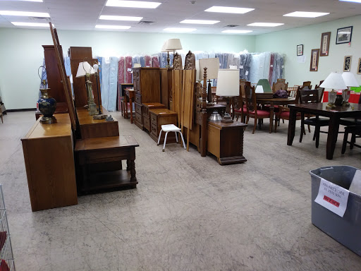 Thrift Store «Restoration Ministries Thrift», reviews and photos, 14950 Dixie Hwy, Harvey, IL 60426, USA