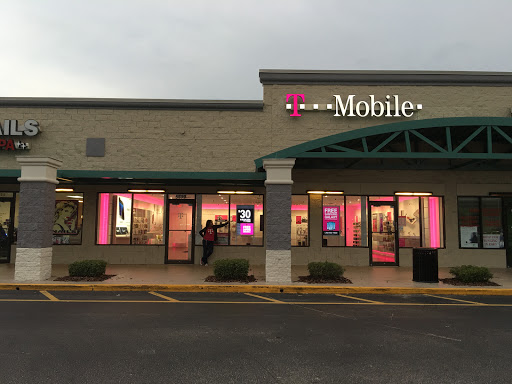 T-Mobile, 5691 Red Bug Lake Rd #11, Winter Springs, FL 32708, USA, 