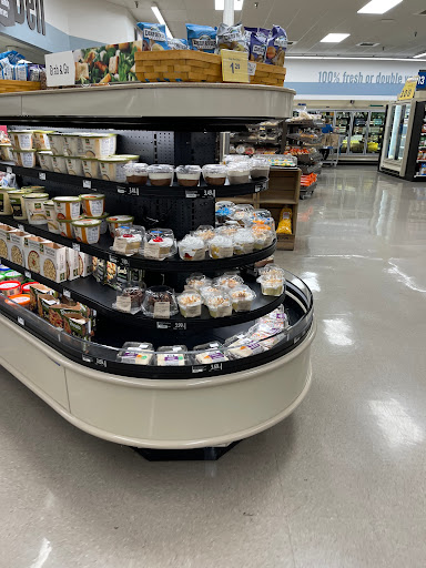 Grocery Store «Food Lion», reviews and photos, 600 McKinney Blvd, Colonial Beach, VA 22443, USA