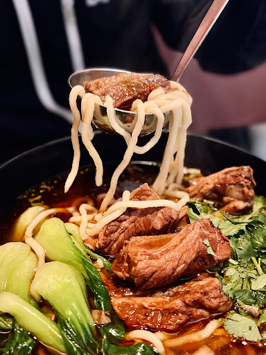 招牌牛肉麵 Special Beef Noodle Soup