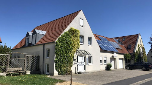 Dr.med.vet. Hans Otmar Fischer veterinarian unter Niederwerrn, Bayern