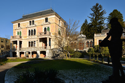 Heimatschutzzentrum in der Villa Patumbah