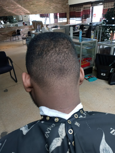 Barber Shop «Struthers Unisex Barber Shop», reviews and photos, 26010 Eureka Rd, Taylor, MI 48180, USA