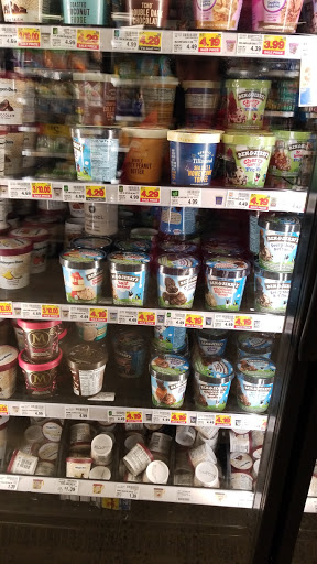 Grocery Store «Fred Meyer», reviews and photos, 16301 SE 82nd Dr, Clackamas, OR 97015, USA