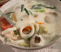 Pond Restaurant & Bar photo