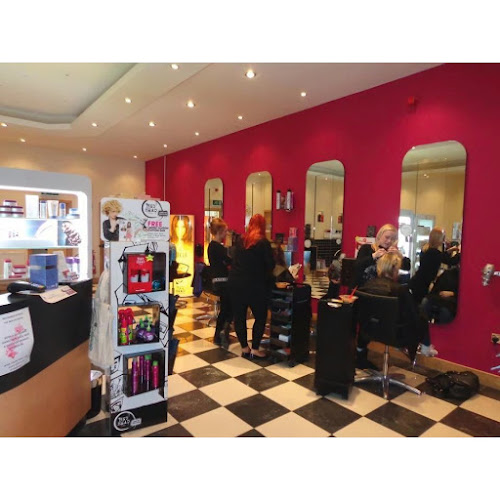 Reviews of Salon 24 in Ipswich - Barber shop