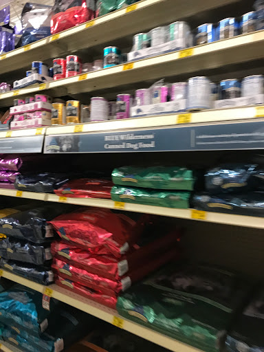 Pet Supply Store «PetSmart», reviews and photos, 3439 Princeton Rd, Hamilton, OH 45011, USA