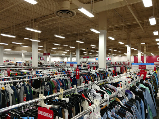 Clothing Store «Burlington Coat Factory», reviews and photos, 30 W Rand Rd, Arlington Heights, IL 60004, USA