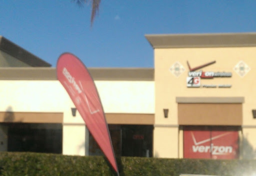 Verizon Authorized Retailer - A Wireless, 18922 Beach Blvd #102, Huntington Beach, CA 92648, USA, 
