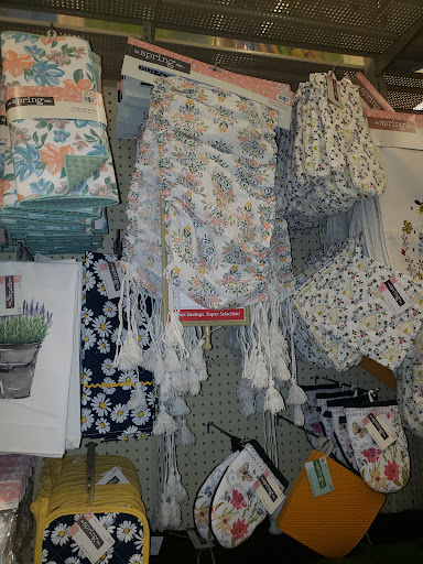 Craft Store «Hobby Lobby», reviews and photos, 6743 Transit Rd, Buffalo, NY 14221, USA