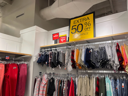 Clothing Store «Gap Outlet», reviews and photos, 1600 Saratoga Ave, San Jose, CA 95129, USA