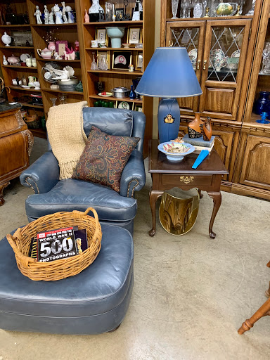 Thrift Store «Empty the Nest», reviews and photos, 8812 7th Ave N, Golden Valley, MN 55427, USA
