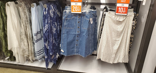 Clothing Store «Old Navy», reviews and photos, 3131 E Main St, Mohegan Lake, NY 10547, USA