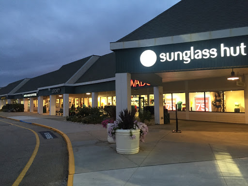 Shopping Mall «Kittery Premium Outlets», reviews and photos, 375 US-1, Kittery, ME 03904, USA