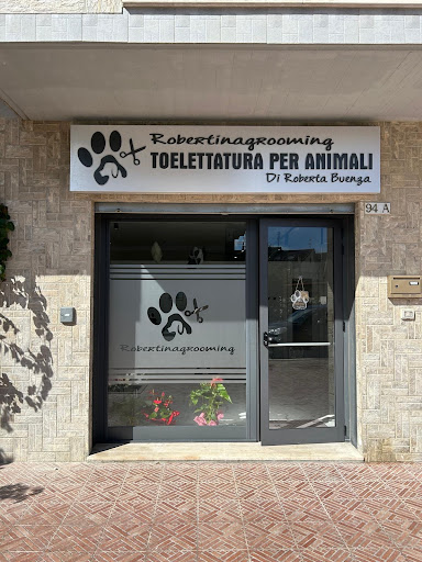 Pensioni per cani e dog hotel a Robertinagrooming