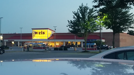 Weis Markets, 1056 Wayne Ave, Chambersburg, PA 17201, USA, 