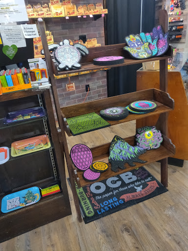 Tobacco Shop «Quonset Hut», reviews and photos, 3235 Cleveland Ave NW, Canton, OH 44709, USA