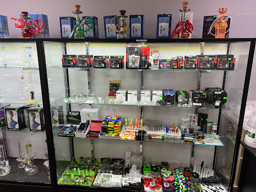 Tobacco Shop «Green Light Smoke Shop», reviews and photos, 466 Rayford Rd #104, Spring, TX 77386, USA