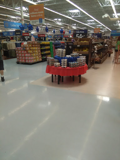 Discount Store «Walmart», reviews and photos, 1570 Chester Pike, Eddystone, PA 19022, USA