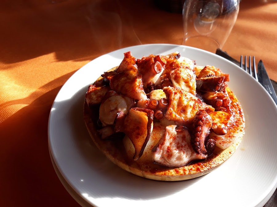 BAR-PARRILLADA FOGÓN DA PÍA