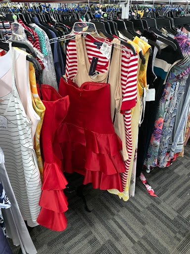 Clothing Store «Burlington Coat Factory», reviews and photos, 480 Boston Rd, Billerica, MA 01821, USA