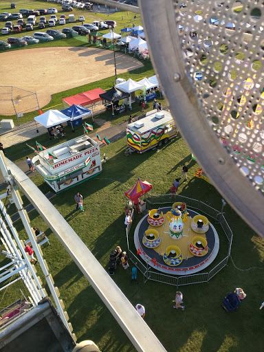 Park «Beecher Center», reviews and photos, 901 Game Farm Rd, Yorkville, IL 60560, USA