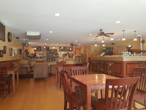 Coffee Shop «Lakeside Coffee», reviews and photos, 109 Lake St, Rouses Point, NY 12979, USA