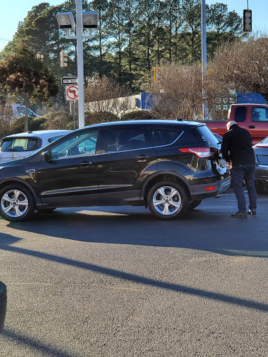 Car Dealer «Mike Duman Auto Sales», reviews and photos, 2300 Godwin Blvd, Suffolk, VA 23434, USA