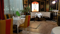 Atmosphère du Restaurant indien Restaurant Taj Mahal Marina à Villeneuve-Loubet - n°6