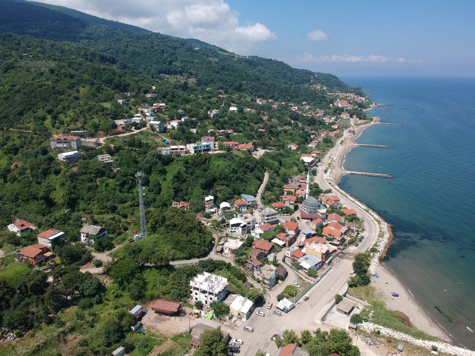 Φωτογραφία του Kursunlu beach II με πολλοί μακριοί κόλποι