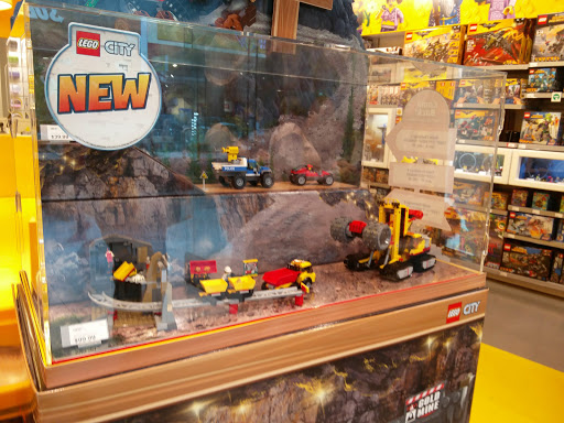 Toy Store «The LEGO Store», reviews and photos, 2855 Stevens Creek Blvd, Santa Clara, CA 95050, USA