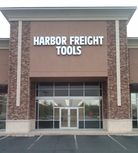 Harbor Freight Tools, 1850 Epps Bridge Pkwy STE 315, Athens, GA 30606, USA, 