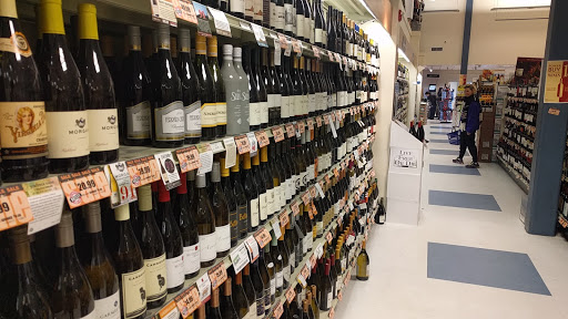 State Liquor Store «NH Liquor & Wine Outlet», reviews and photos, I-95, Hampton, NH 03843, USA