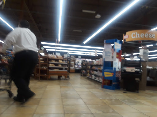 Supermarket «Giant Eagle Supermarket», reviews and photos, 9901 Mountain View Dr, West Mifflin, PA 15122, USA