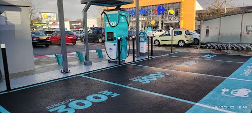 Borne de recharge de véhicules électriques Station de recharge pour véhicules électriques Brest