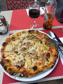 Plats et boissons du Restaurant Pizzeria La Perouse à Albi - n°4