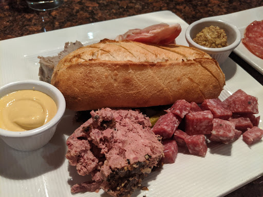 Bar «Village Wines», reviews and photos, 14450 Woodinville-Redmond Rd NE, Woodinville, WA 98072, USA