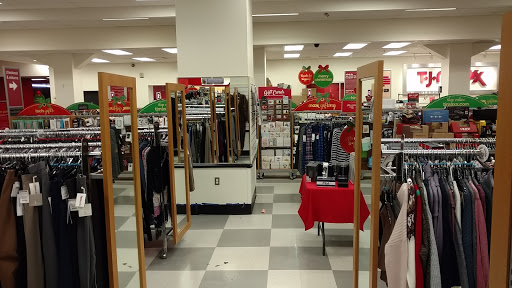 Department Store «T.J. Maxx», reviews and photos, 525 Harvard St, Brookline, MA 02446, USA