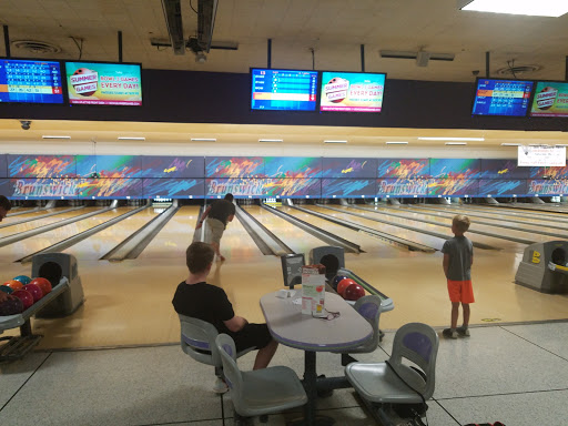 Bowling Alley «Brunswick Zone Perry Hall Lanes», reviews and photos, 4359 Ebenezer Rd, Baltimore, MD 21236, USA
