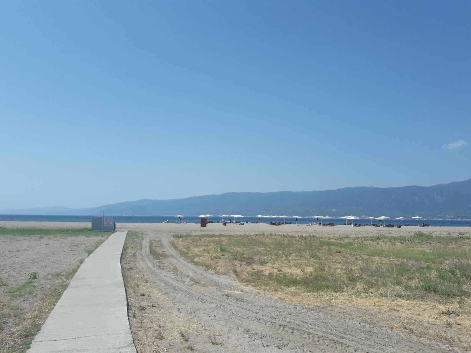 Foto de Orjan Boardwalk beach área de servicios