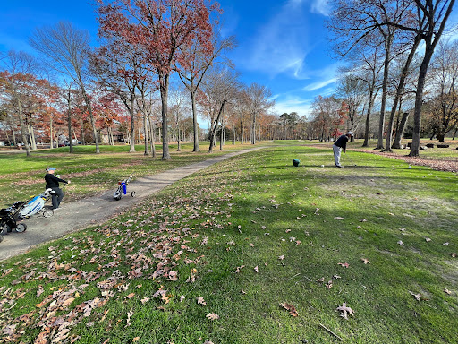 Golf Course «Pine Brook Golf Course», reviews and photos, 1 Covered Bridge Blvd, Manalapan Township, NJ 07726, USA