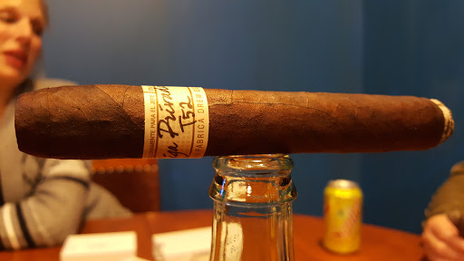 Tobacco Shop «Tobacco Grove», reviews and photos, 8069 Wedgewood Ln N, Maple Grove, MN 55369, USA