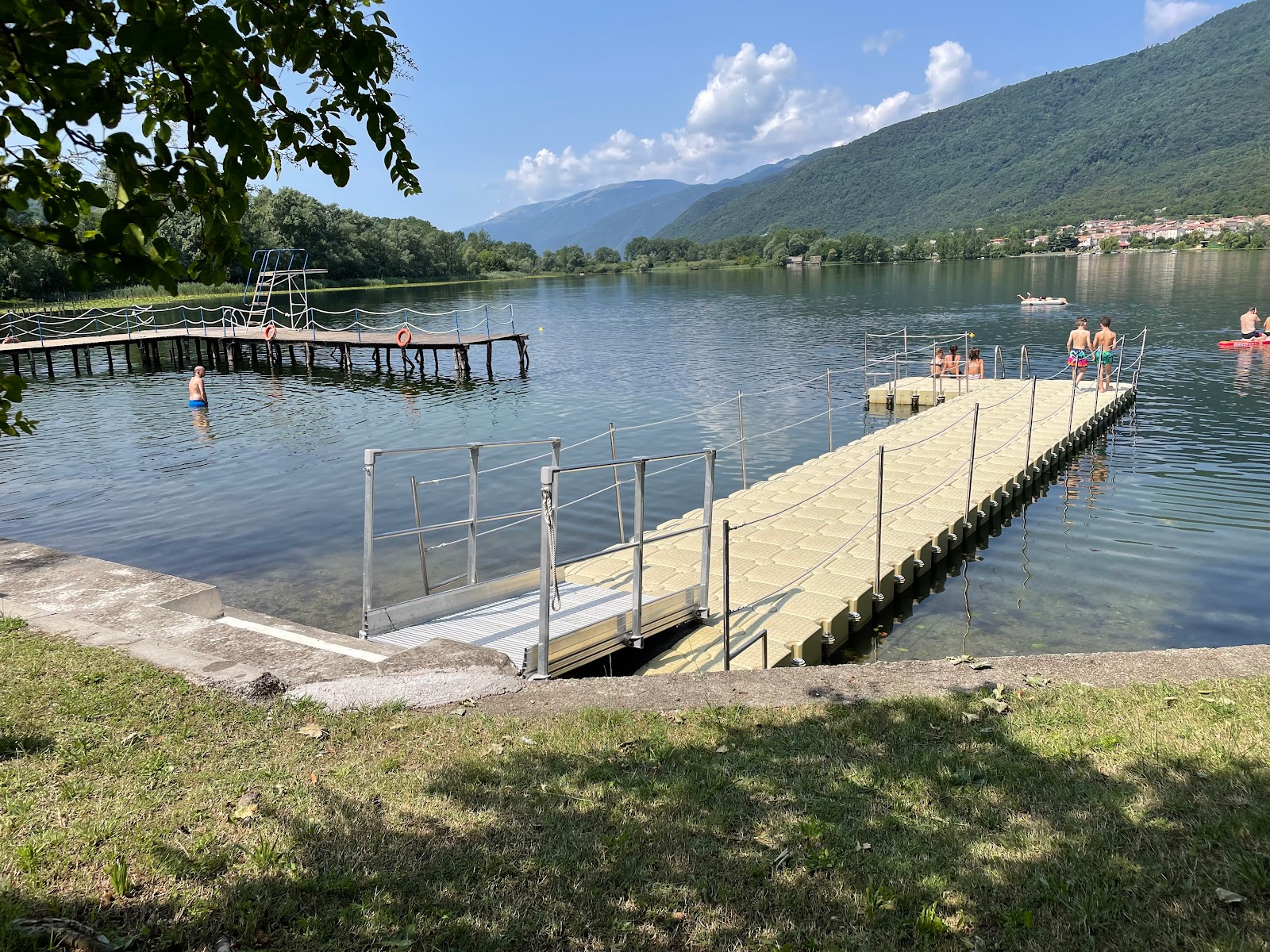 Lido Prealpino'in fotoğrafı - Çocuklu aile gezginleri için önerilir