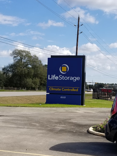 Self-Storage Facility «Life Storage», reviews and photos, 6333 Spring Cypress Rd, Spring, TX 77379, USA