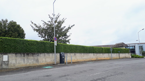 Borne de recharge de véhicules électriques SDE Pyrenees Atlantique Charging Station Asson