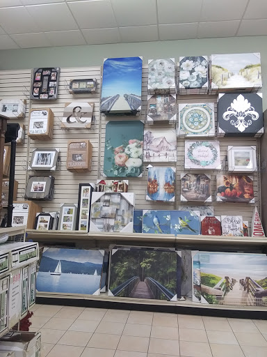 Home Goods Store «Christmas Tree Shops», reviews and photos, 955 E Lancaster Ave, Downingtown, PA 19335, USA