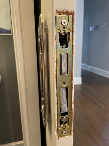 Locksmith «All Keys Locksmith Atlanta GA», reviews and photos, 1640 Northside Dr NW, Atlanta, GA 30318, USA