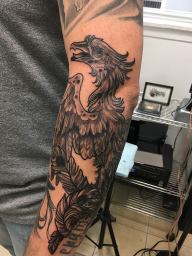 Tattoo Shop «Shaded Soul Tattoos & Piercing», reviews and photos, 340 W Ponce de Leon Ave, Decatur, GA 30030, USA