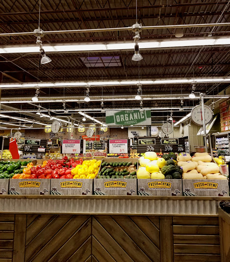 Grocery Store «Fresh Thyme Farmers Market- Newport», reviews and photos, 82 Carothers Rd, Newport, KY 41071, USA